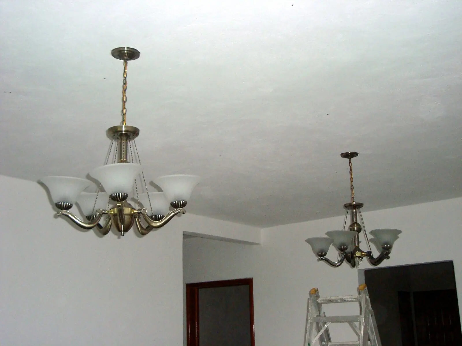 Instalación de iluminación decorativa interior